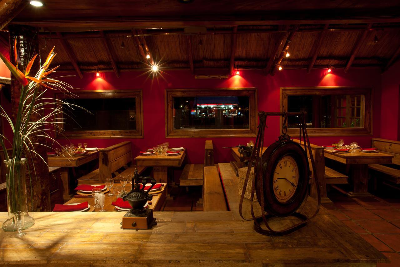 Hotel " Rio Grande " Malargue Bagian luar foto